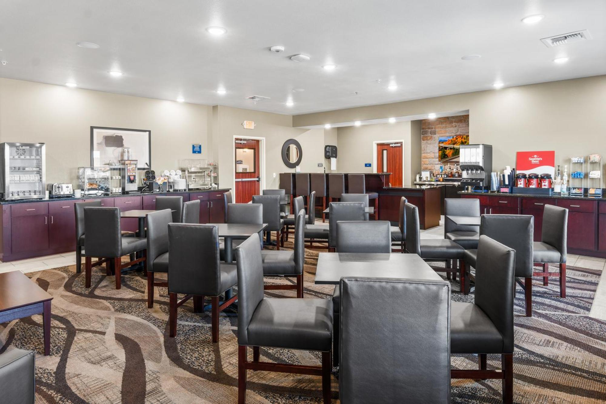 Cobblestone Hotel & Suites - Denmark エクステリア 写真