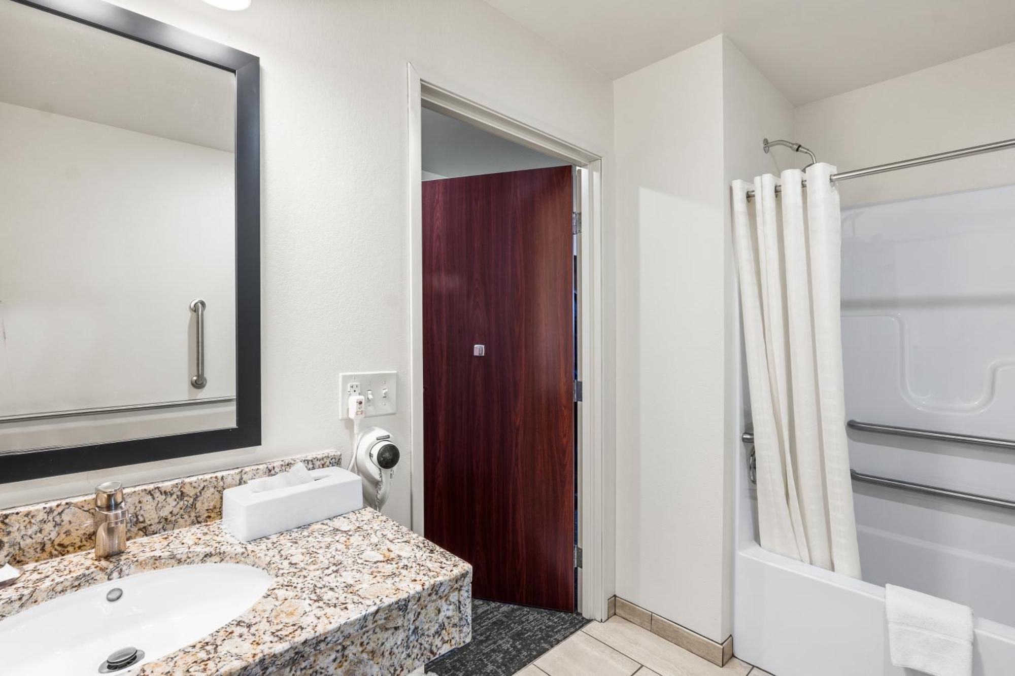 Cobblestone Hotel & Suites - Denmark エクステリア 写真